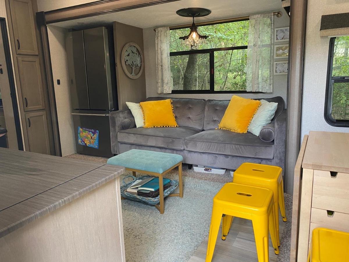 Cozy Rv Experience W/Pool+Spa Near Lake Conroe 윌리스 외부 사진