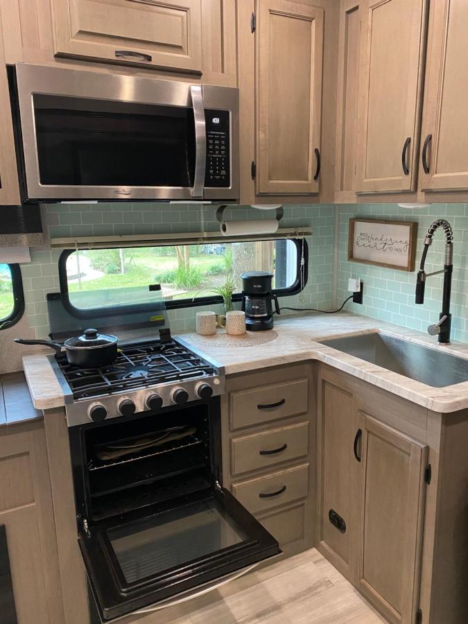Cozy Rv Experience W/Pool+Spa Near Lake Conroe 윌리스 외부 사진