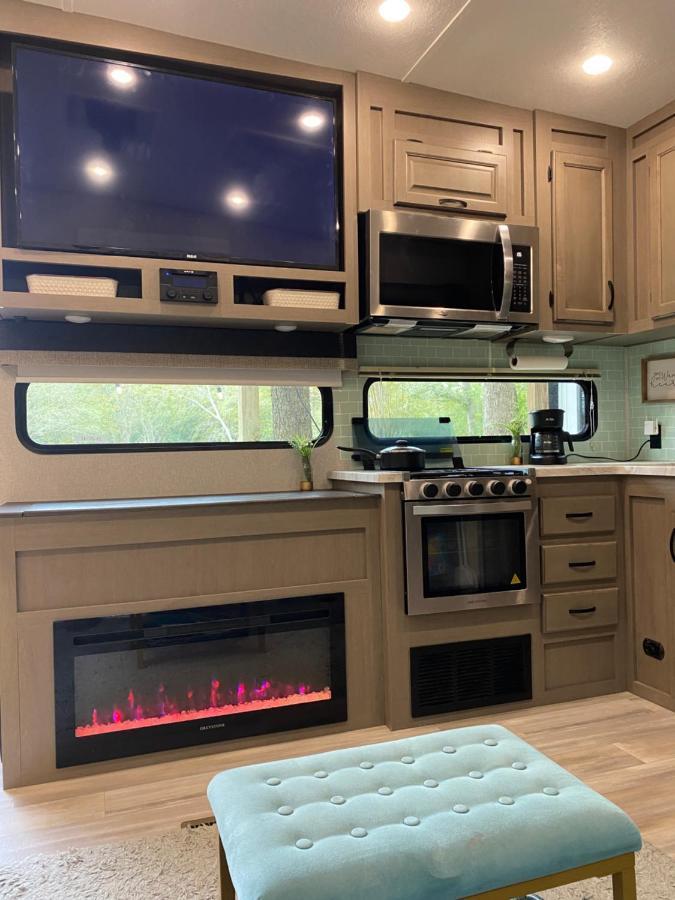 Cozy Rv Experience W/Pool+Spa Near Lake Conroe 윌리스 외부 사진
